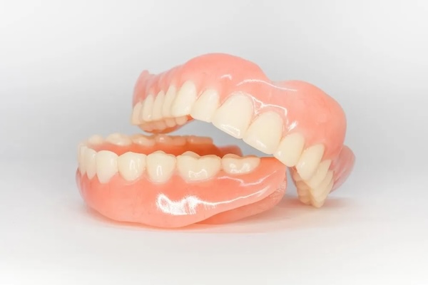 Complete dentures