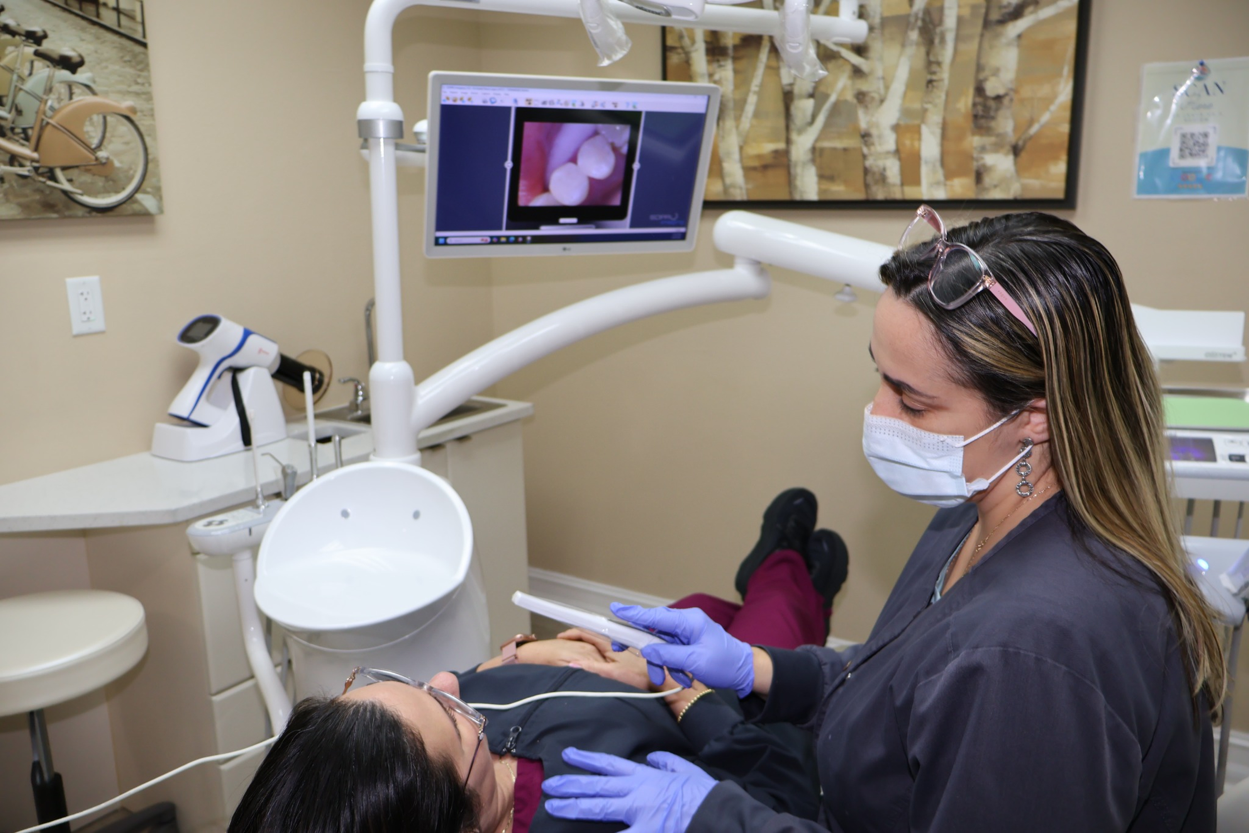 Intraoral camera technology at Diamond Dental Arts